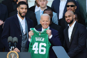 Biden elogia la fuerza de los Celtics y revela que el Servicio Secreto le llama 