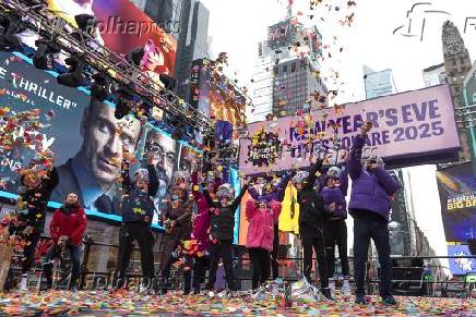 Pessoas participam do Teste de Confete de Vspera de Ano Novo na Times Square