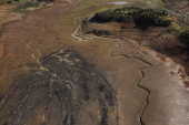 Vista area do leito seco da represa Jacare-Jaguari