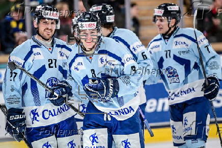 Spengler Cup 2024 - Team Canada vs Straubing Tigers