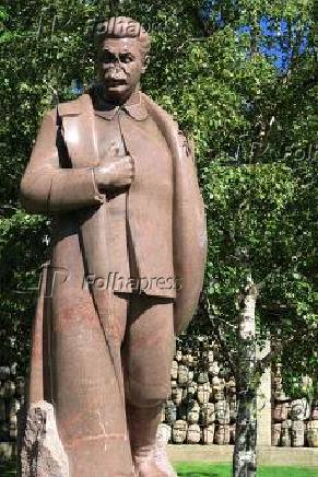 Esttua de Josef Stalin no parque Grki em Moscou na Rssia
