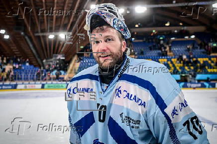 Spengler Cup 2024 - Team Canada vs Straubing Tigers