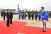 El primer ministro japons deja Paraguay y viaja a Brasil, ltima escala de su gira