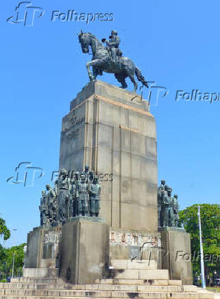 Monumento de Marechal Deodoro da Fonseca na praa Paris