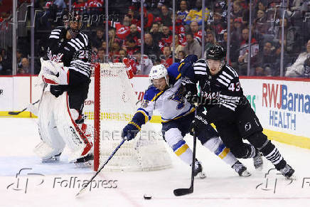 NHL: St. Louis Blues at New Jersey Devils