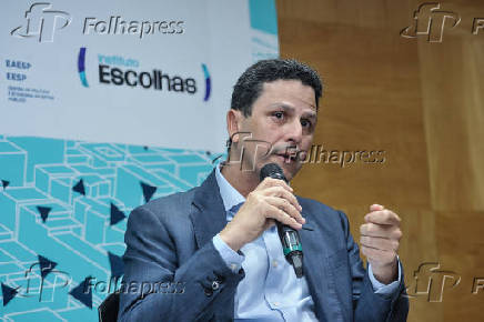 O ento ministro das Cidades, Bruno Arajo, durante evento na FGV