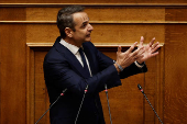 Greek government faces confidence vote