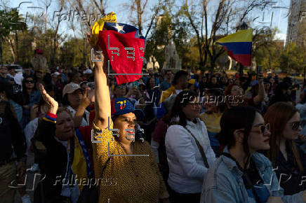 Personas se manifiestan exigiendo transparencia en elecciones de Venezuela