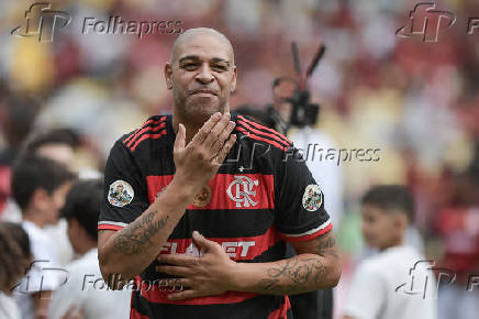 DESPEDIDA DO JOGADOR ADRIANO - ULTIMA BATALHA DO IMPERADOR