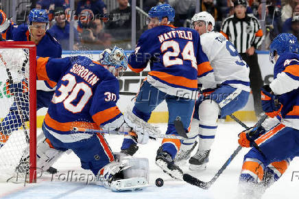 NHL: Toronto Maple Leafs at New York Islanders