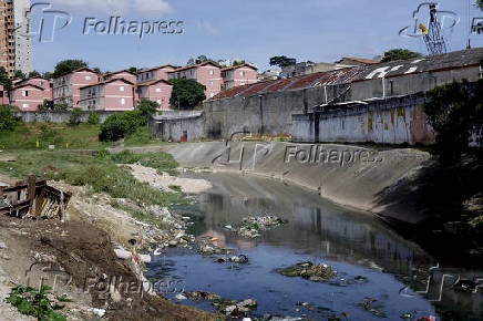 Margens do crrego Oratrio, na divisa com Santo Andr, passou por obras