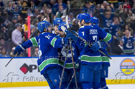 NHL: Colorado Avalanche at Vancouver Canucks