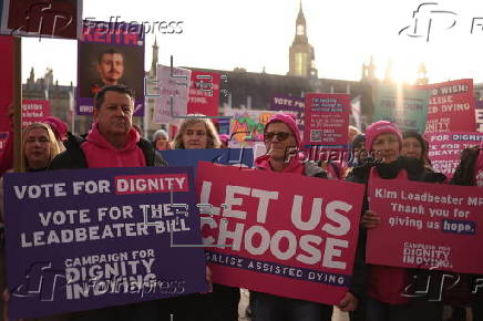 Demonstrations outside Parliament ahead of the Assisted Dying Bill