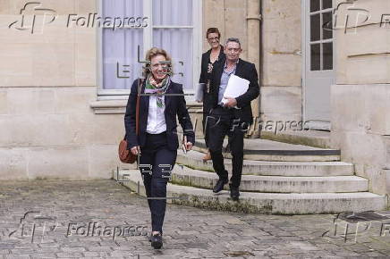 French Prime Minister meets CFDT and MEDEF