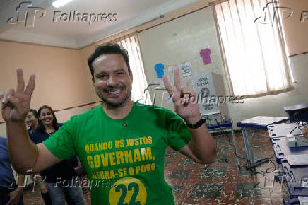 Capito Alberto Neto (PL) vota em Manaus (AM)