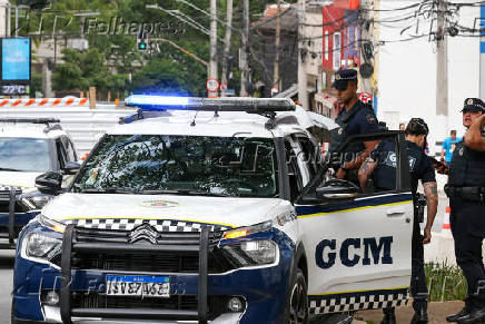 Manifestao contra, o Tnel Sena Madureira, o cortes de rvores e a desapropriao da comunidade Souza Ramos