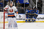 NHL: New York Islanders at St. Louis Blues