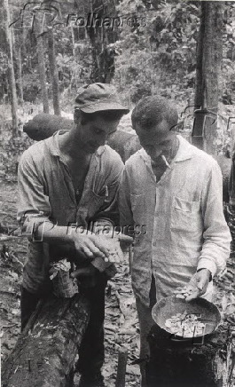 1961Garimpeiros em um dos processos de