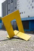 Escultura de Franz Weissmann no centro do Rio de Janeiro