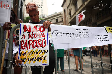 Protesto contra leilo de trecho da Nova Raposo