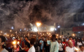 Miles de cubanos marchan en memoria del prcer Mart, encabezados por Daz-Canel y Castro