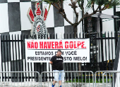 Torcida GAvies da Fiel em apoio ao presidente do Corinthians