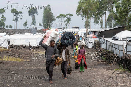 Congo rebels seize eastern town on critical supply route