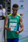 El brasileo Johnatas Cruz y la venezolana Magaly Garca ganan el Maratn CAF 2025