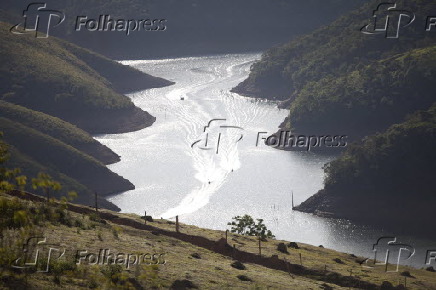 Nvel baixo da Represa Jaguari 