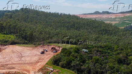 Aterro de tratamento de resduos na regio leste de SP