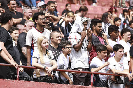 Jogo de despedida do jogador paulinho no caninde em so paulo