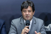 O ministro Luiz Henrique Mandetta durante reunio