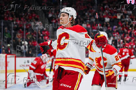 NHL: Calgary Flames at Detroit Red Wings