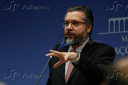 O ministro da Relaes Exteriores, Ernesto Arajo