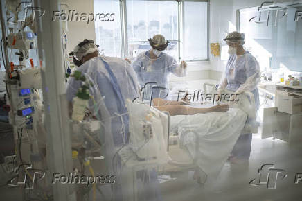 Paciente em UTI do Hospital das Clnicas de Porto Alegre