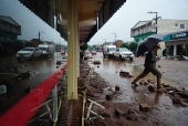 Destruio causada pela chuva em Sinimbu (RS)
