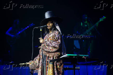 Cantora Erykah Badu se apresenta no Espao Unimed