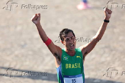 Caio Bonfim conquista prata na marcha atltica