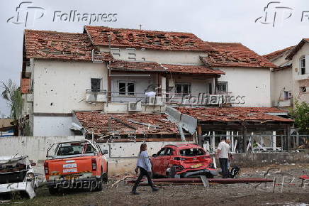 Missile fired from Lebanon hits residential area in Petah Tikva, central Israel