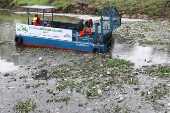 Ecobarcos coletores de resduos flutuantes que vo ajudar na despoluio do Pinheiros