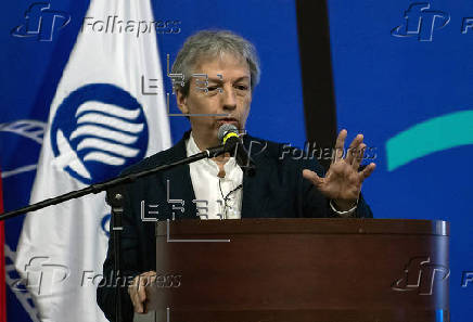 El mexicano David Toscana resalta el poder de la palabra en apertura de FIL de Monterrey