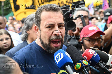 Caminyada com Boulos, Marta e Lula na Av. Paulista