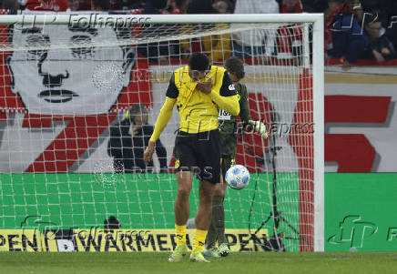 Bundesliga - 1. FSV Mainz 05 v Borussia Dortmund