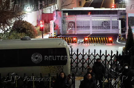 Buses block the entrance of the impeached South Korean President Yoon Suk Yeol's official residence