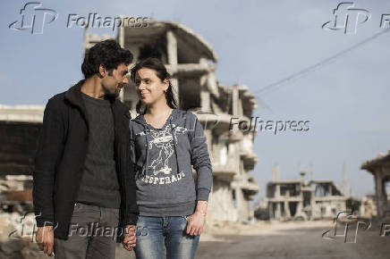 O casal curdo Barzan Iso e Raushan Khalil em Kobane, na Sria