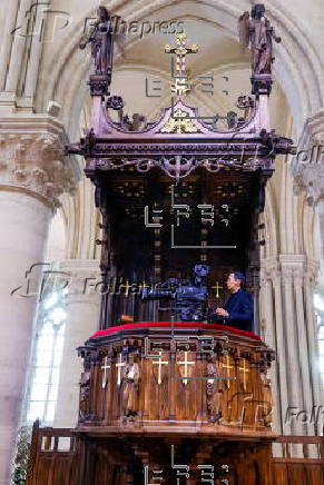 Official ceremony marks reopening of Notre-Dame Cathedral