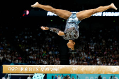 Simone Biles atua no solo na fase qualificatria dos Jogos de Paris