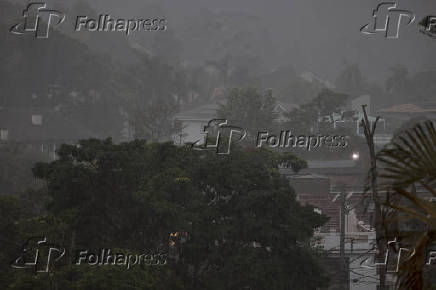 Ceu fechado e chuva em so paulo