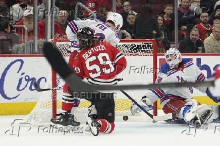 NHL: New York Rangers at Chicago Blackhawks