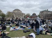La sentada pro Gaza en la Universidad de Columbia contina pese a arrestos y expulsiones